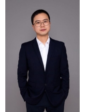 余    帅   董事长助理